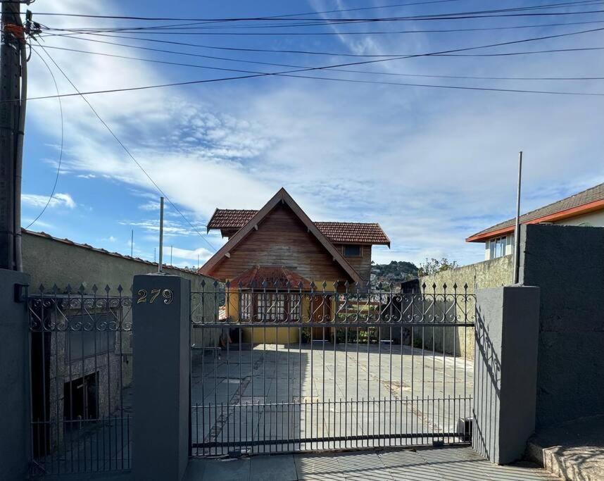 הוילה Campos do Jordão Refugio Da Mantiqueira מראה חיצוני תמונה